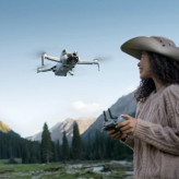 پهپاد DJI Mini 4 Pro با کنترلر DJI RC-N2